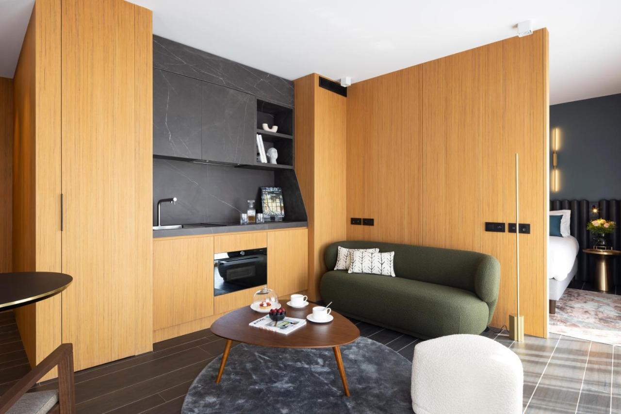 Howard Sur Seine - Asnieres Paris La Defense Bagian luar foto